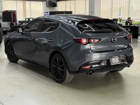 Used 2022 MAZDA MAZDA3 s FWD image 4