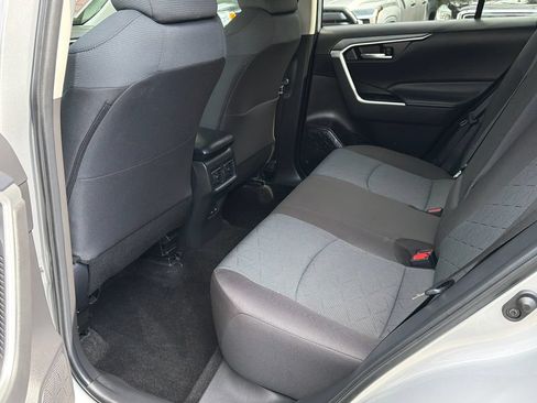 Used 2025 Toyota RAV4 XLE w/ Convenience Package AWD/4WD image 18