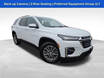 Used 2023 Chevrolet Traverse LT