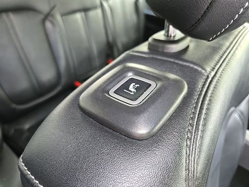 Used 2024 Jeep Wagoneer Series II image 95