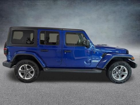 Used 2018 Jeep Wrangler Unlimited Sahara w/ Safety Group image 6