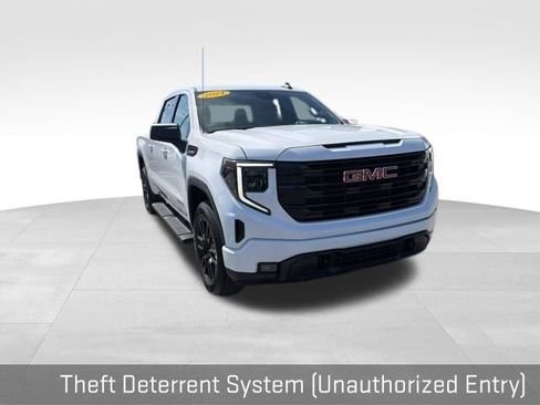 Used 2024 GMC Sierra 1500 Elevation image 25