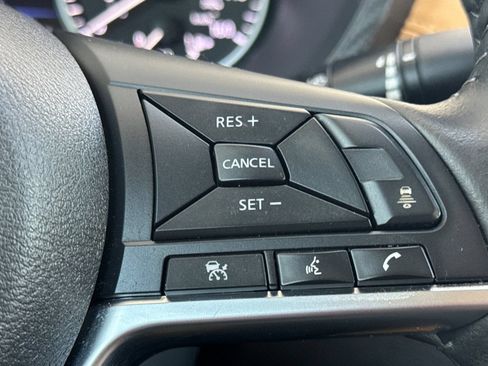 Used 2024 Nissan Sentra SV w/ SV Premium Package FWD image 26