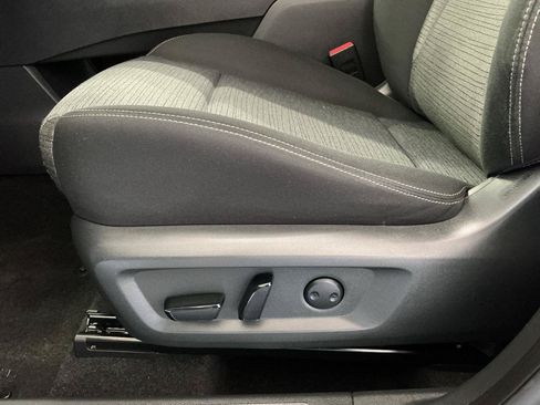 Used 2021 Nissan Rogue SV AWD/4WD image 16