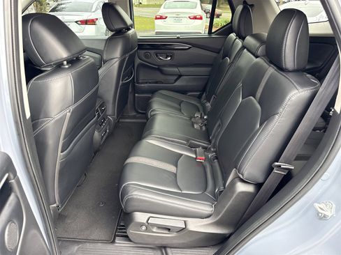 Used 2023 Honda Pilot Touring image 10