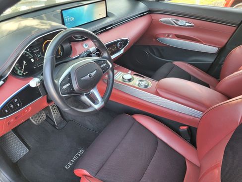 Used 2023 Genesis GV70 2.5T w/ Sport Prestige Package image 16