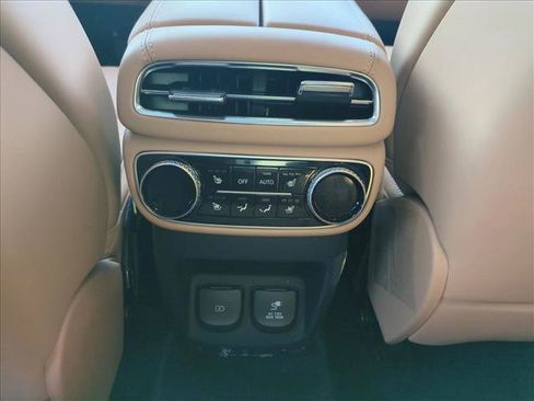 Used 2023 Genesis GV80 3.5T w/ Prestige Package AWD/4WD image 18