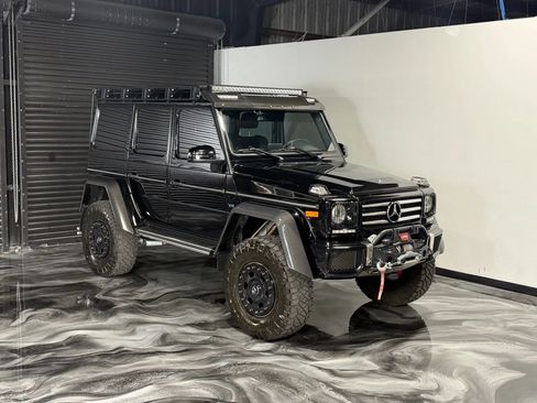 Used 2018 Mercedes-Benz G 550 Squared image 12