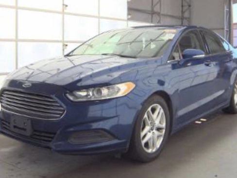 Used 2016 Ford Fusion SE image 1