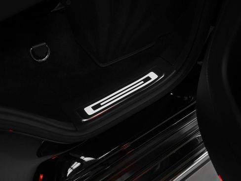 Used 2021 Mercedes-Benz G 550 image 27