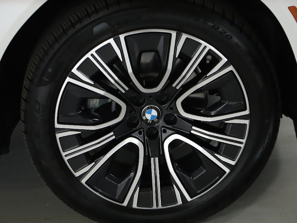 Used 2026 BMW X3 xDrive30i w/ Premium Package AWD/4WD image 12
