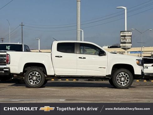 Used 2022 GMC Canyon AT4 w/ Trailering Package image 5