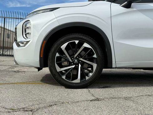 Used 2022 Mitsubishi Outlander SEL image 10