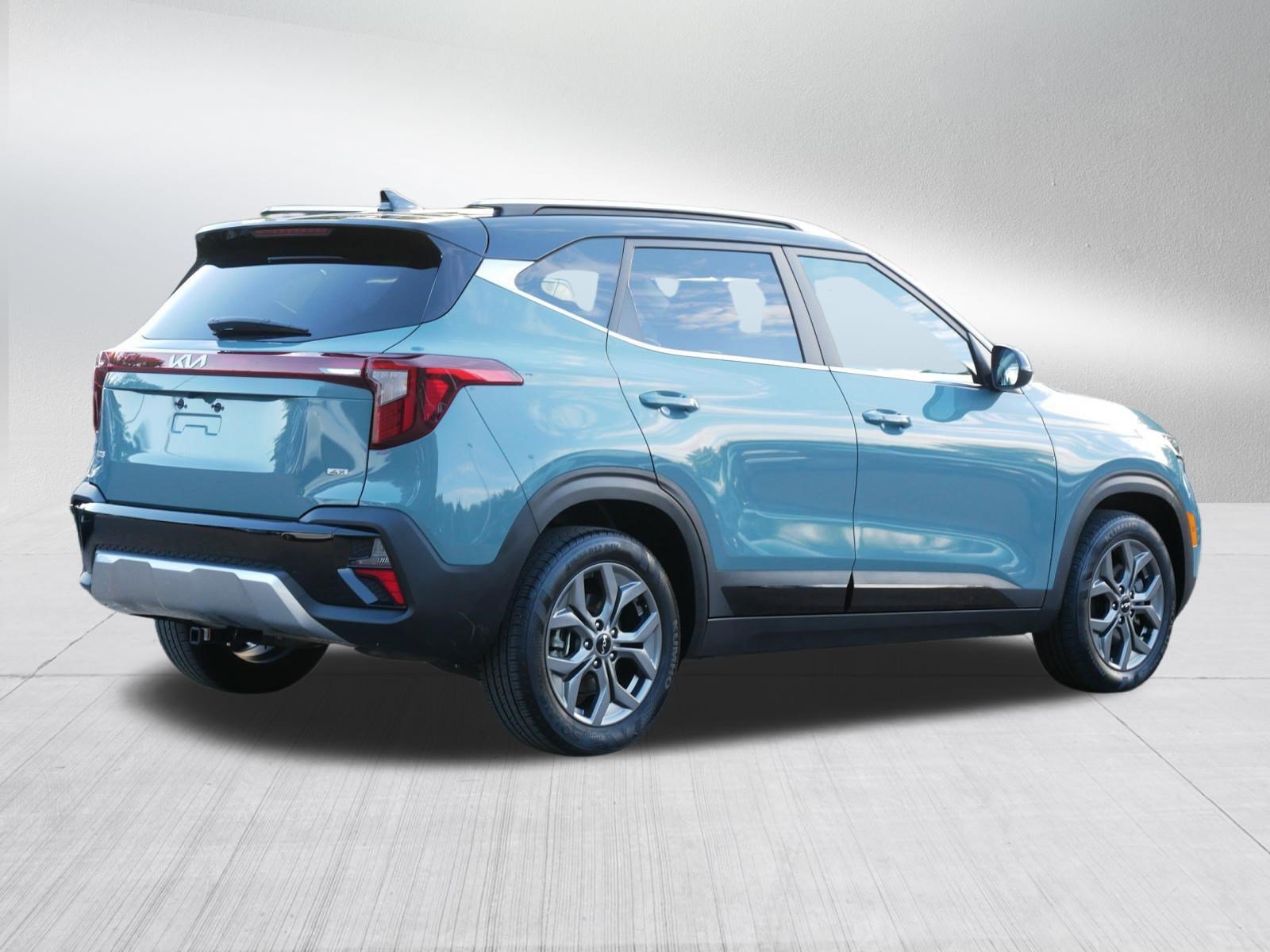 Certified 2024 Kia Seltos S AWD/4WD image 7