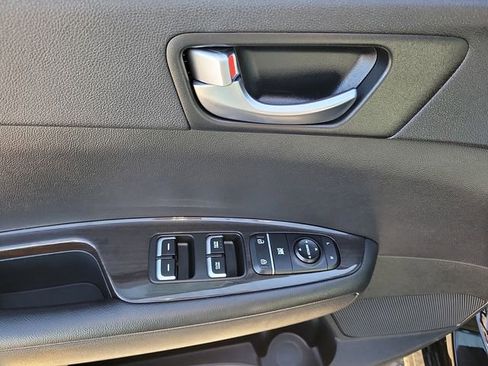 Used 2019 Kia Optima EX image 13
