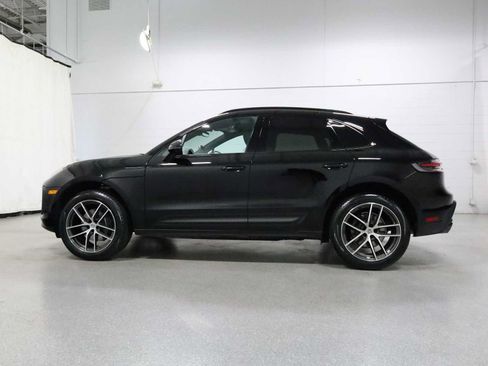 Certified 2026 Porsche Macan AWD/4WD image 2
