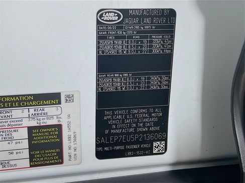 Used 2023 Land Rover Defender 110 SE image 33