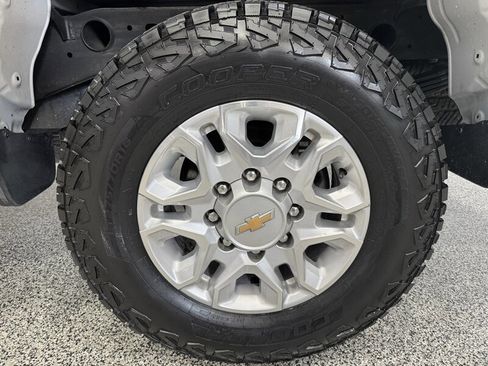 Used 2021 Chevrolet Silverado 2500 LT w/ Fleet Comfort Package AWD/4WD image 22