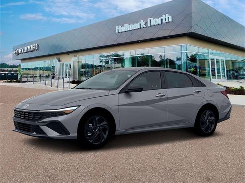 New 2026 Hyundai Elantra Sport image 2