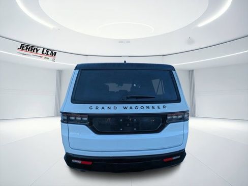 Used 2024 Jeep Grand Wagoneer L Series II w/ Quick Order Packagew 28T image 4