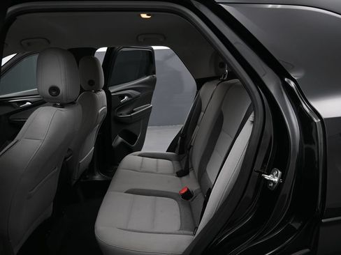 Used 2025 Chevrolet TrailBlazer LT FWD image 14