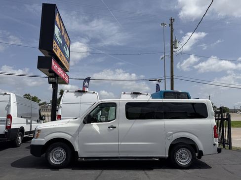Used 2018 Nissan NV 3500 S RWD image 4