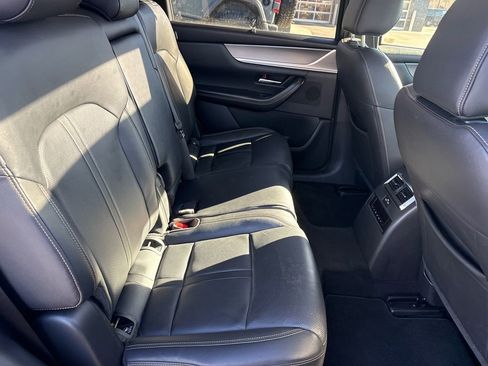 Used 2024 MAZDA CX-90 3.3 Turbo w/ Preferred Package image 15