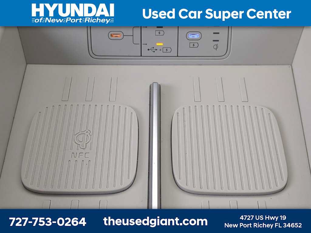 Certified 2025 Hyundai Santa Fe SEL FWD image 25