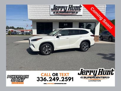Used 2021 Toyota Highlander XLE