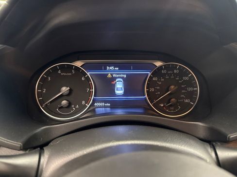 Used 2022 Nissan Altima 2.5 SR w/ Midnight Edition Package image 16