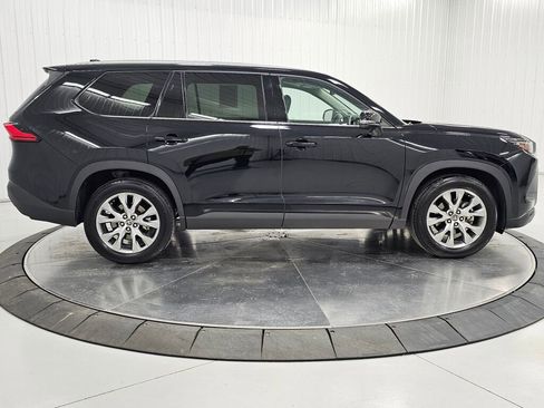 Used 2024 Toyota Grand Highlander Limited image 6