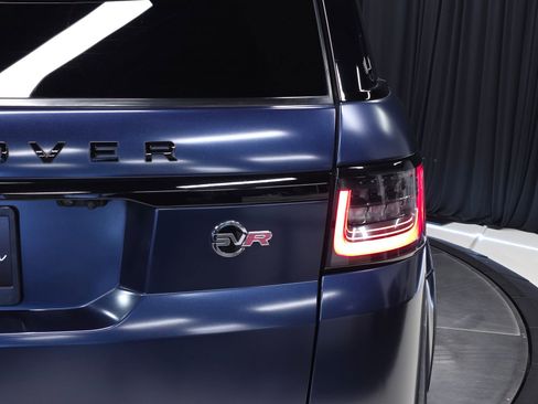 Used 2020 Land Rover Range Rover Sport SVR AWD/4WD image 5