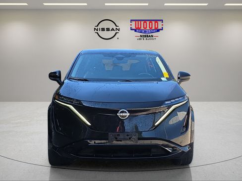 Used 2023 Nissan Ariya AWD image 6