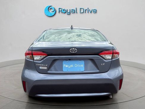 Used 2022 Toyota Corolla LE FWD image 5