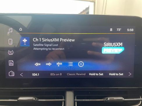 Used 2025 Chevrolet Trax RS w/ Driver Confidence Package image 28