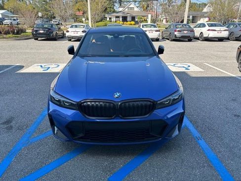 Used 2025 BMW 330i Sedan w/ M Sport Package image 2