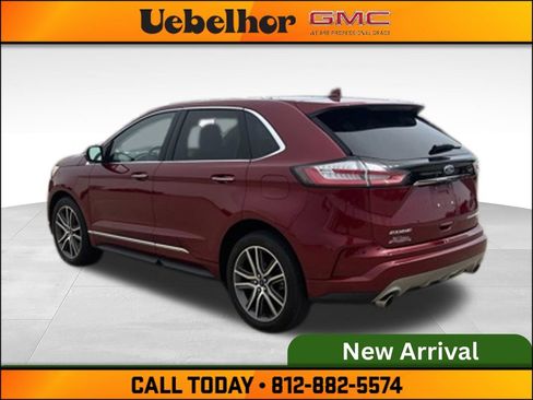 Used 2019 Ford Edge Titanium w/ Equipment Group 301A FWD image 9