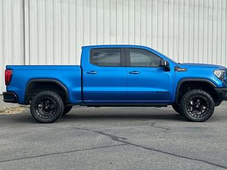 Used 2023 GMC Sierra 1500 AT4X video 3