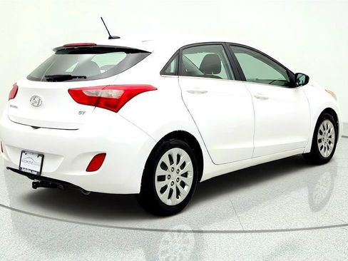 Used 2016 Hyundai Elantra GT FWD image 5