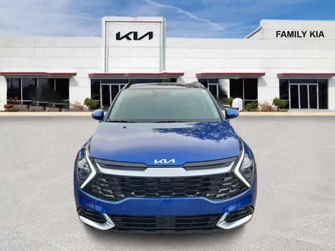 Certified 2025 Kia Sportage SX image 2