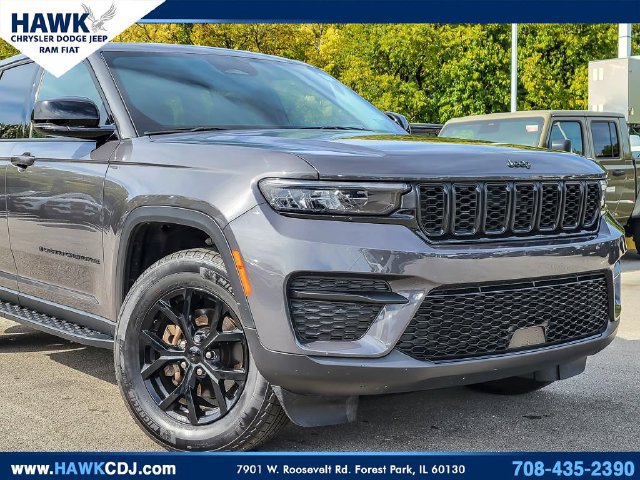Certified 2025 Jeep Grand Cherokee Altitude AWD/4WD image 2