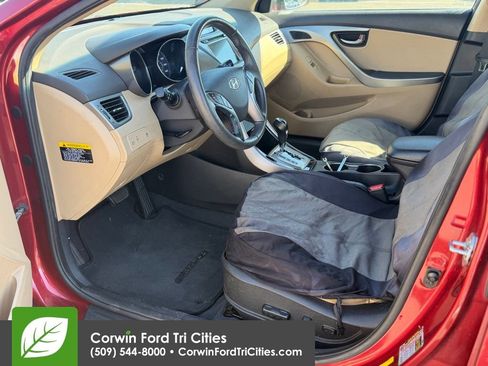 Used 2013 Hyundai Elantra Limited w/ Technology Pkg FWD image 2