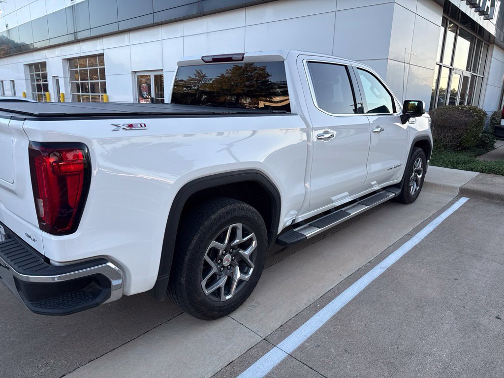 Used 2023 GMC Sierra 1500 SLT w/ SLT Premium Package AWD/4WD image 5