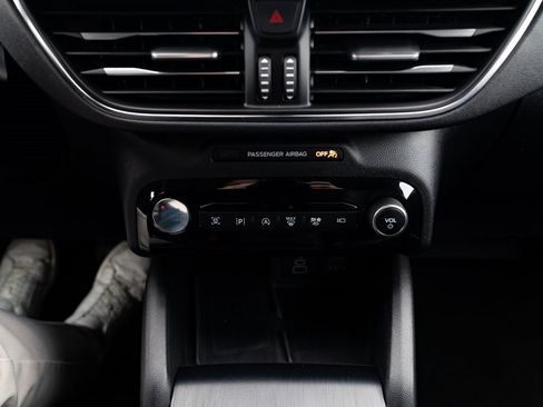 Used 2024 Ford Escape Platinum image 16