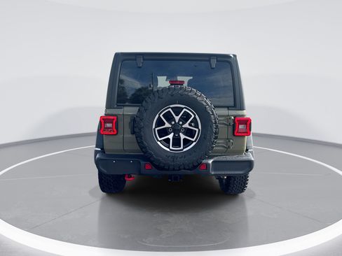 Used 2026 Jeep Wrangler Unlimited Rubicon AWD/4WD image 5