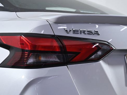 New 2025 Nissan Versa SR w/ Trunk Package image 5