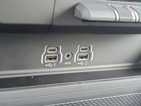 New 2026 RAM 1500 Express AWD/4WD image 23