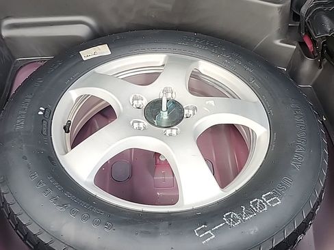 Certified 2023 Jeep Grand Cherokee Altitude image 24