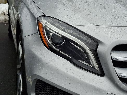 Used 2015 Mercedes-Benz GLA 250 4MATIC image 9