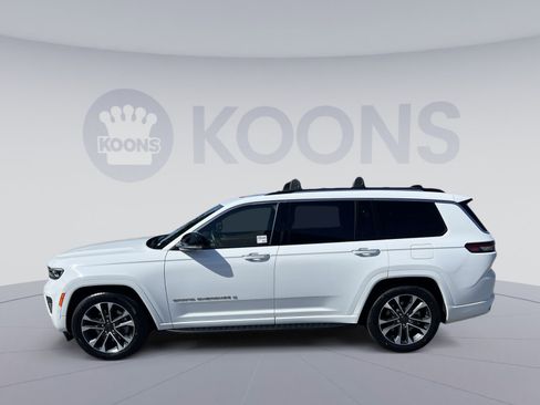 Used 2023 Jeep Grand Cherokee L Overland w/ Advanced Protech Group III AWD/4WD image 2